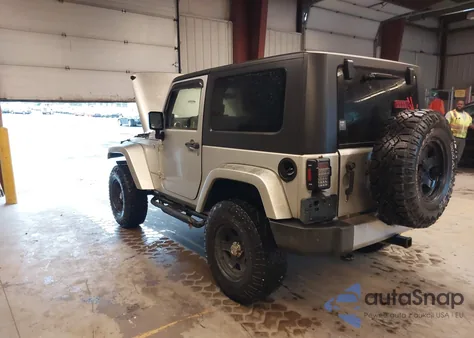 2009 Jeep Wrangler Sahara из США, поврежденный, VIN 1J4FA54159L747557